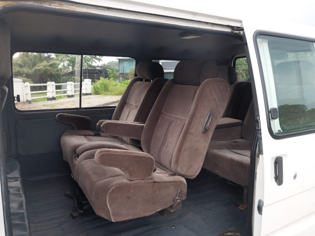 mazda-bongo-big-4