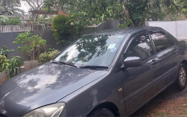 mitsubishi-lancer-cs3-2008-big-2