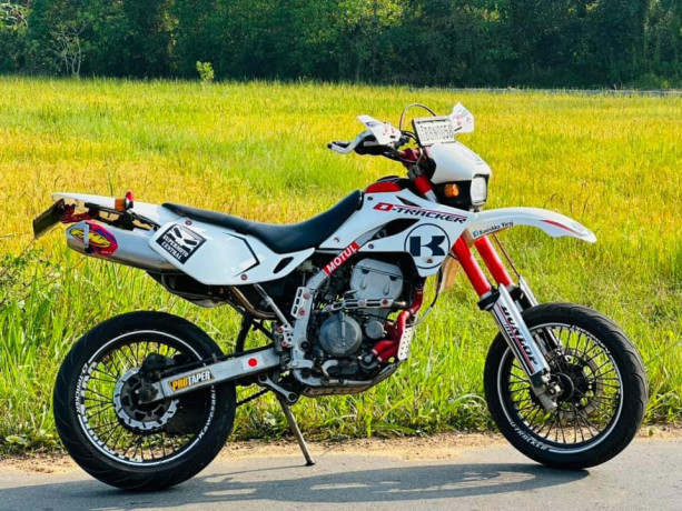 Kawasaki D tracker 250 2014, Ambalangoda