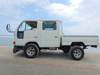 nissan-atlas-crew-cab