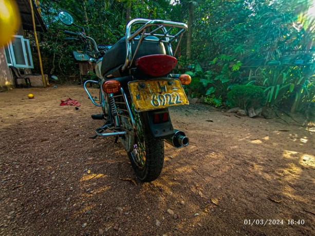 bajaj-boxer-2003-big-3