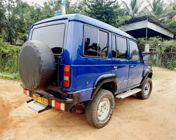 tata-sumo-2003-big-4