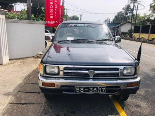 toyota-hilux-1996