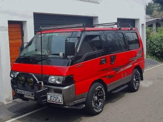 mitsubishi-delica-l300