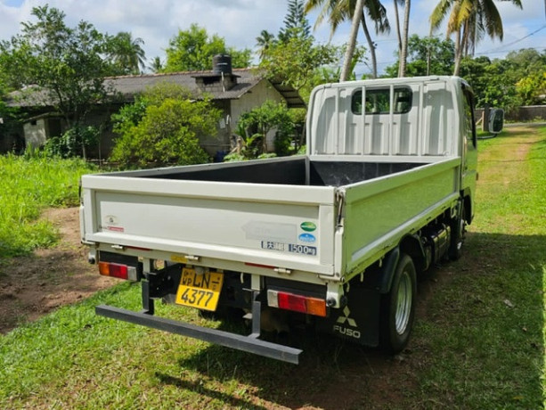mitsubishi-canter-fuso-2014-big-1