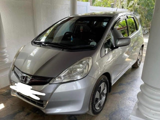 honda-fit-2013