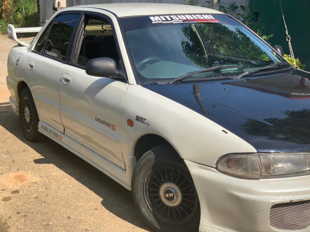 mitsubishi-lancer-cb3a-efi-1995-big-2