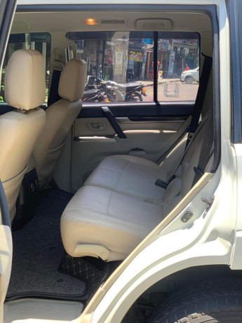 mitsubishi-montero-2015-big-3