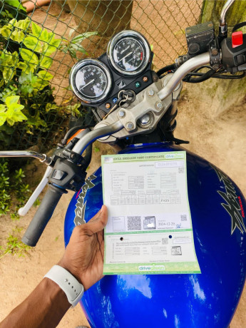 honda-hornet-ch125-2008-big-3