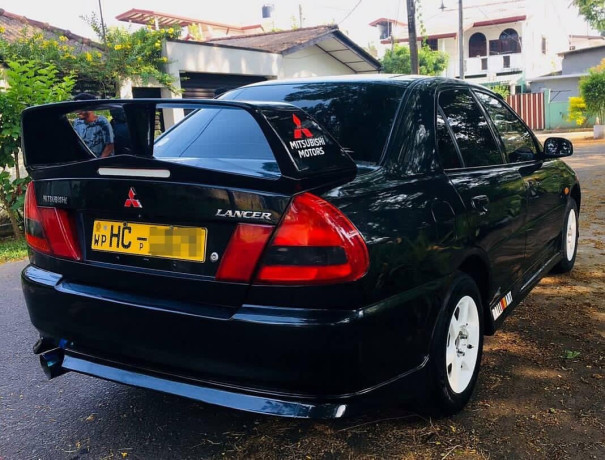 mitsubishi-lancer-ck2-2002-big-2
