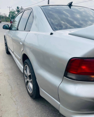 mitsubishi-galant-2001-big-2