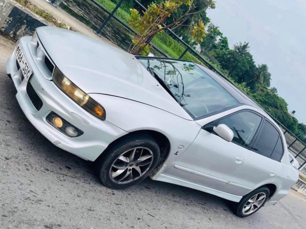 mitsubishi-galant-2001-big-3