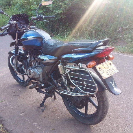 bajaj-discover-100-big-1