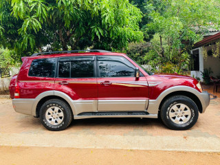 mitsubishi-montero