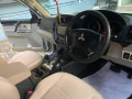 mitsubishi-montero-2013-small-3