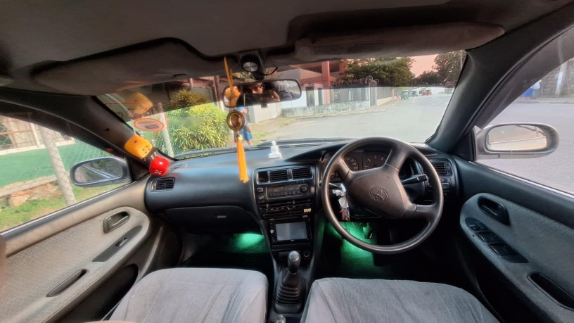 toyota-corolla-1993-big-4