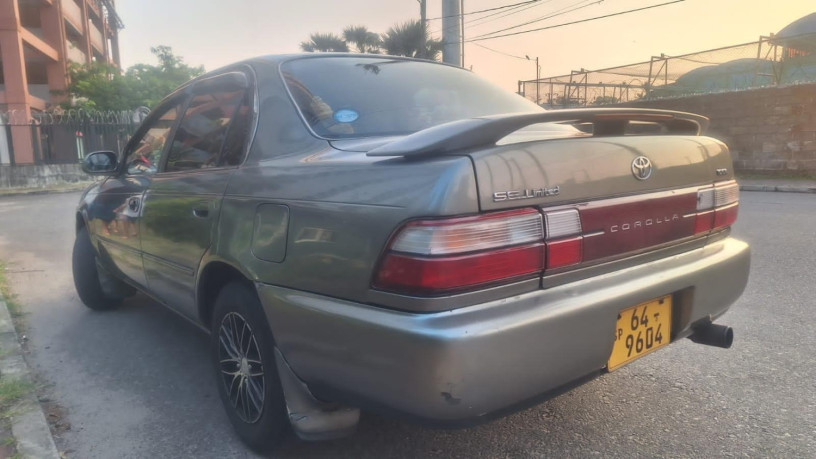 toyota-corolla-1993-big-1