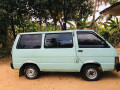 nissan-vanette-1989-small-0