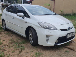 Toyota prius 2014