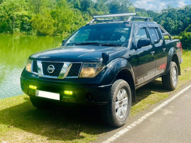 Nissan navara aventura 2007, Galle