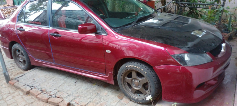 mitsubishi-lancer-cs1-big-1