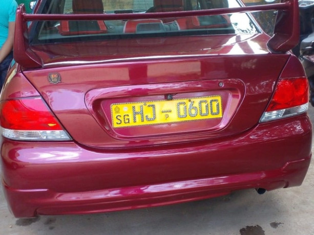 mitsubishi-lancer-cs1-big-0