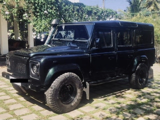 landrover-defender-110-1987