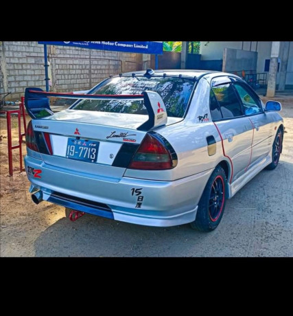 mitsubishi-lancer-ck1-big-1