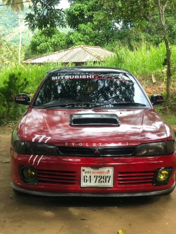 mitsubishi-lancer-cb8-big-2