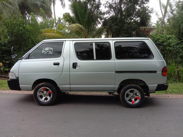 toyota-townace-1996-big-3