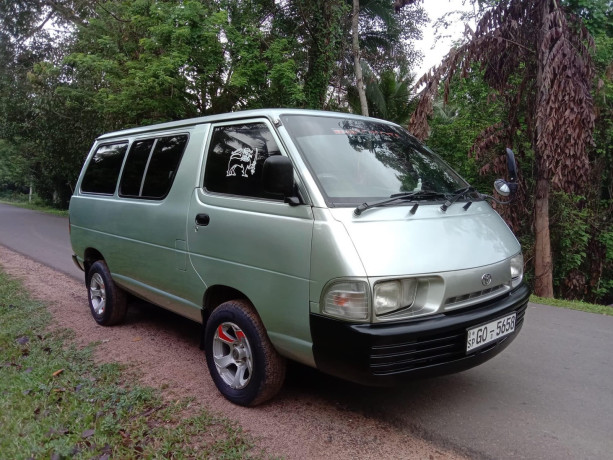 toyota-townace-1996-big-0