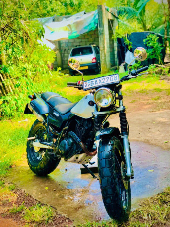 yamaha-tw200-2013-big-1