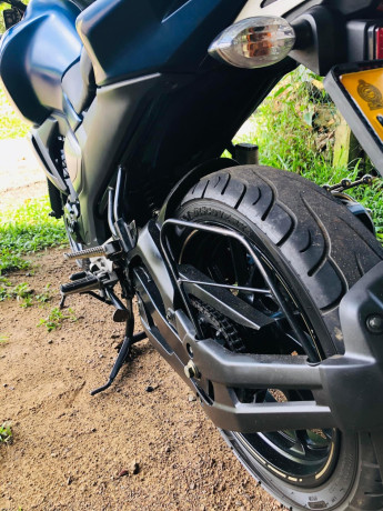 yamaha-fz-v3-big-4