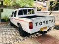 toyota-hilux-small-3