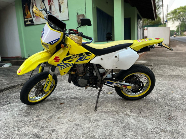 suzuki-drz-400-k7-unregistered-big-0