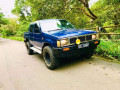 nissan-d21-double-cab-1986-small-0