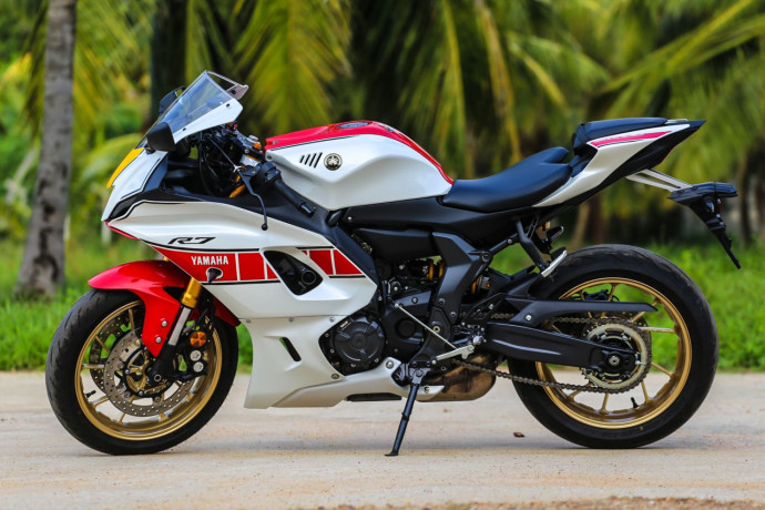 yamaha-r7-2022-big-1