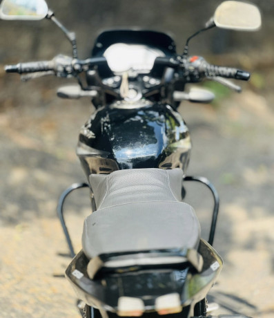 bajaj-pulsar-150-2012-big-3