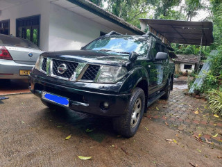 nissan-navara-aventura-2007