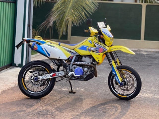 suzuki-drz-400-k7-2009