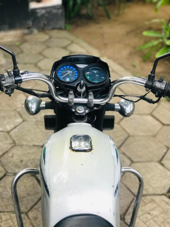 bajaj-boxer-2003-big-3