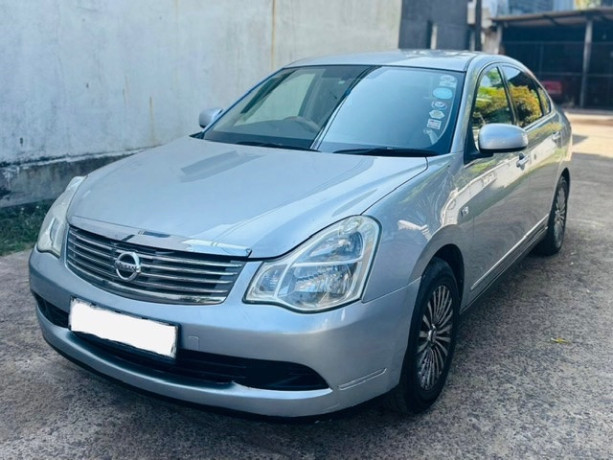 nissan-bluebird-sylphy-g11-2005-big-0
