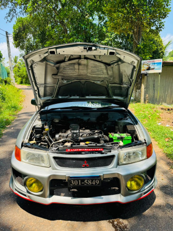 mitsubishi-lancer-ck2-1999-big-2