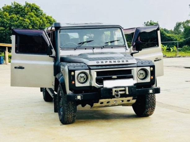 landrover-defender-110-big-1