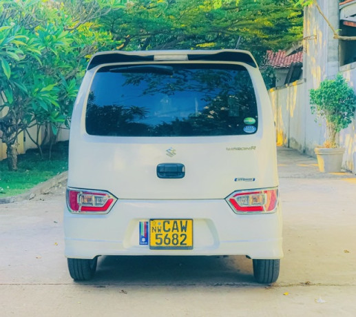 suzuki-wagon-r-fz-2017-big-3