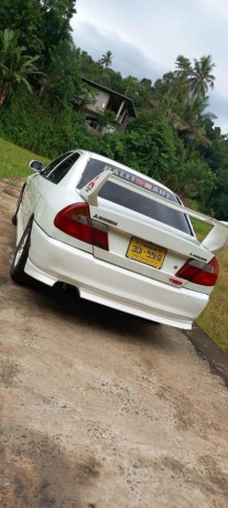 mitsubishi-lancer-ck1-1999-big-2