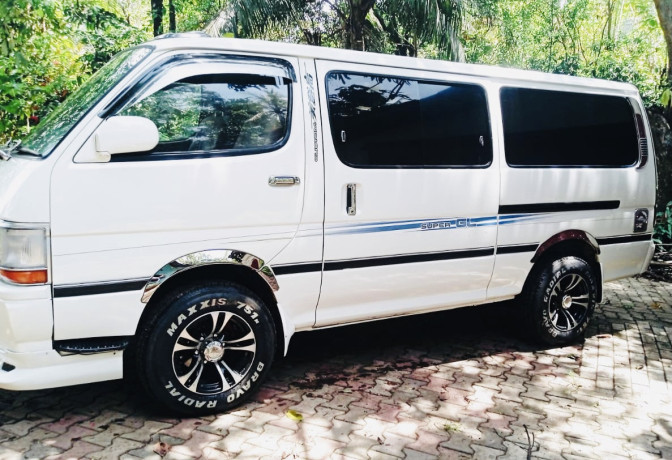toyota-dolphin-lh113-1997-big-2