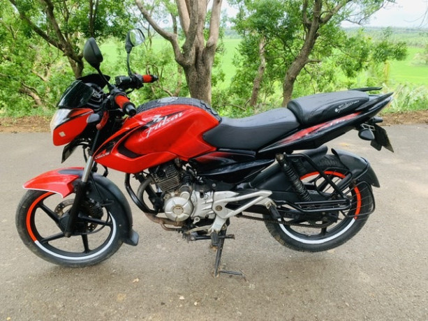 bajaj-pulsar-135-2013-big-0