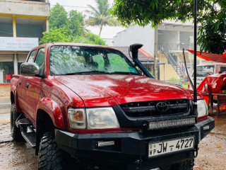 toyota-hilux-double-cab