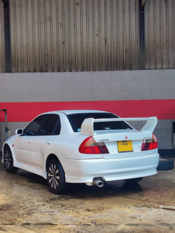 mitsubishi-lancer-ck1-1998-big-3